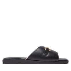 Klapki LOVE MOSCHINO. Czarne klapki damskie Love Moschino, bez wzorów, bez obcasa, bez zapięcia. Za 559.99 zł.