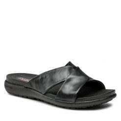 Klapki Go Soft. Czarne klapki damskie GO SOFT, bez wzorów, bez obcasa, bez zapięcia. Za 149.99 zł.