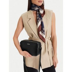 Torebka Lasocki. Czarne listonoszki damskie Lasocki, bez wzorów, bez dodatków. Za 159.99 zł.