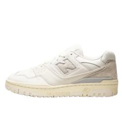 Buty do chodzenia dla dorosłych New Balance 550 Aime Leon Dore White Leather. Szare obuwie sportowe damskie New Balance, bez wzorów, bez zapięcia, trekkingowe. W wyprzedaży za 1,278.95 zł.