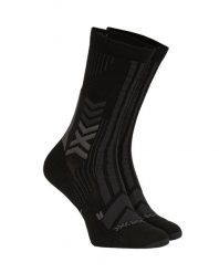 Skarpety X-Socks Trekking Perform Merino Crew Black. Czarne skarpety męskie X-Socks, bez wzorów, z syntetyku. Za 100.00 zł.