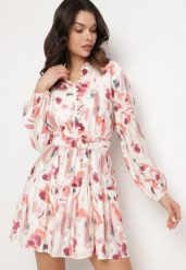 Różowa Rozkloszowana Sukienka z Wiskozy z Paskiem w Abstrakcyjny Wzór Stelitte. Czerwone sukienki damskie Born2be, na co dzień, l, bez wzorów, z jeansu, eleganckie, bez kołnierzyka, bez ramiączek, mini, rozkloszowane. Za 129.99 zł.