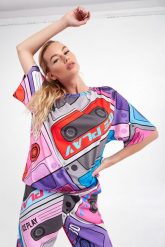 T-shirt ICE PLAY. T-shirty damskie Ice Play, xs, bez wzorów, bez kołnierzyka, bez ramiączek. W wyprzedaży za 276.57 zł.