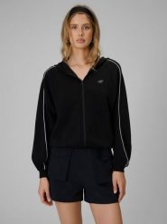 4F Bluza dresowa regular z kapturem damska - czarna L. Czarne bluzy damskie 4F, l, bez wzorów, z dresówki, klasyczne, bez ramiączek, z kapturem. W wyprzedaży za 149.99 zł.