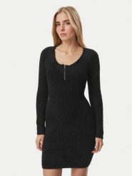 Guess Sukienka dzianinowa W6BK89 Z1921 Czarny Regular Fit. Czarne sukienki damskie Guess, xl, z aplikacjami, z dzianiny, bez kołnierzyka, bez ramiączek. Za 474.99 zł.