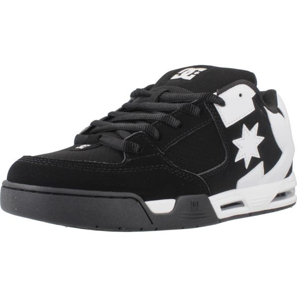 Buty DC DC COMMAND Czarny. Czarne buty zimowe męskie DC Shoes, bez wzorów, ze skóry, bez obcasa, bez zapięcia. Za 428.58 zł.