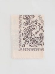 Wzorzysty szal z dodatkiem wiskozy - kremowy. Białe szaliki damskie Reserved, bez wzorów, z wiskozy. Za 79.99 zł.