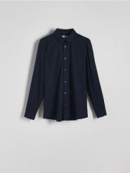Bawełniana koszula slim fit - granatowy. Niebieskie koszule męskie Reserved, l, bez wzorów, z bawełny, bez kołnierzyka, bez ramiączek. W wyprzedaży za 89.99 zł.
