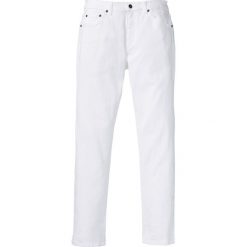 Dżinsy ze stretchem Slim Fit Straight bonprix biały. Białe jeansy męskie bonprix, z jeansu. Za 71.99 zł.