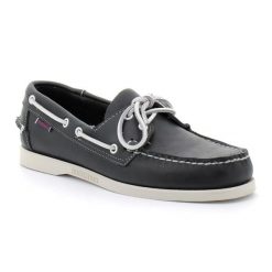 Tenisówki Sebago Model Docksides Portland Kolor Niebieski. Niebieskie trampki i tenisówki damskie Sebago, bez wzorów, ze skóry, sportowe, bez zapięcia. Za 719.75 zł.