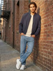 Kurtka bomberka - granatowy. Niebieskie kurtki męskie Sinsay, l, bez wzorów, bez kaptura. Za 79.99 zł.