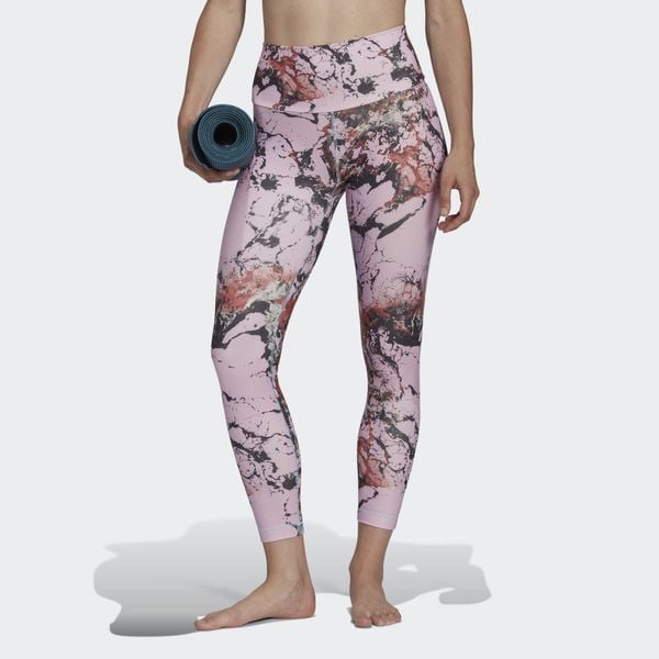 Damskie legginsy z nadrukiem do jogi adidas Essentials. Białe legginsy damskie Adidas, bez wzorów. W wyprzedaży za 181.30 zł.