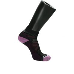 Skarpety turystyczne damskie Smartwool Hike. Czarne skarpetki damskie Smartwool, bez wzorów, z wełny. Za 100.49 zł.