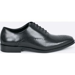 Steve Madden - Półbuty Vear. Czarne buty wizytowe męskie Steve Madden, bez wzorów, z materiału, bez obcasa, bez zapięcia. W wyprzedaży za 159.90 zł.