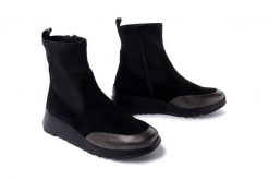 WONDERS E-6752 plomo, botki damskie. Czarne botki damskie Wonders, na zimę, bez wzorów, ze skóry, bez obcasa, na koturnie, bez zapięcia. Za 719.90 zł.