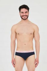 EMPORIO ARMANI Slipy granatowe 3-pack. Niebieskie slipki męskie Emporio Armani, m, bez wzorów, z bawełny. W wyprzedaży za 139.99 zł.