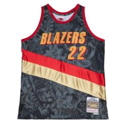 Koszulka Portland Trail Blazers NBA Cny 4.0 Swingman Jersey 1991 Clyde Drexler. Czarne bluzki damskie Mitchell & Ness, bez wzorów, z jersey, sportowe, bez kołnierzyka, bez ramiączek. Za 623.00 zł.