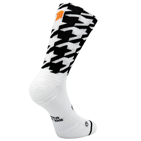 Skarpetki Sporcks Flow. Białe skarpetki damskie SPORCKS, bez wzorów, z nylonu. Za 130.00 zł.
