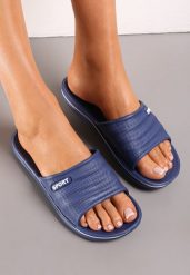 Granatowe Klapki Basenowe z Szerokim Paskiem Sayeh. Niebieskie klapki damskie Renee, na lato, bez wzorów, bez obcasa, bez zapięcia. Za 14.99 zł.