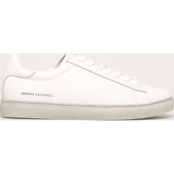 Armani Exchange - Buty skórzane. Czarne buty sportowe męskie Armani Exchange, bez wzorów, z gumy, bez zapięcia. Za 649.90 zł.