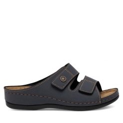 Klapki Inblu. Niebieskie klapki damskie Inblu, bez wzorów, bez obcasa, bez zapięcia. Za 119.99 zł.