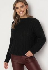 Czarny Sweter z Dodatkiem Wiskozy Ozdobiony Tłoczeniem Miatara. Czarne swetry nierozpinane damskie Born2be, na zimę, m, bez wzorów, z wiskozy, bez kołnierzyka, bez ramiączek. Za 74.99 zł.