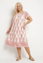 Różowa Wiskozowa Sukienka ze Wzorem Boho Ellivra. Czerwone sukienki damskie Born2be, na co dzień, xl, z aplikacjami, z jeansu, boho, bez kołnierzyka, bez ramiączek, midi. Za 64.99 zł.
