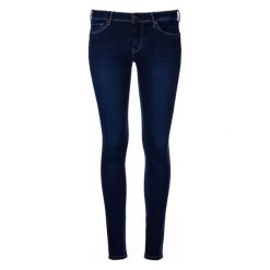 Pepe Jeans jeansy damskie Lola 27/30 ciemny niebieski. Niebieskie jeansy damskie Pepe Jeans, bez wzorów, z jeansu. W wyprzedaży za 169.00 zł.
