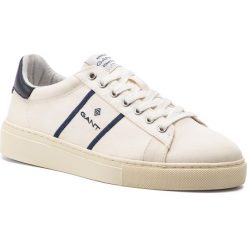 Tenisówki GANT - Denver 18638430 Off White G20. Brązowe trampki męskie GANT, bez wzorów, z gumy, eleganckie, bez zapięcia. W wyprzedaży za 239.00 zł.