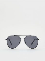Okulary przeciwsłoneczne aviator - czarny. Czarne okulary przeciwsłoneczne damskie Reserved. W wyprzedaży za 55.99 zł.