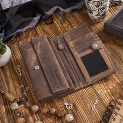 Paolo Peruzzi Portfel damski skórzany vintage T-01-BR. Portfele damskie Paolo Peruzzi. Za 141.44 zł.