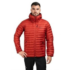 Kurtka puchowa męska Rab Microlight Alpine Jacket z kapturem. Czerwone kurtki męskie RAB, m, bez wzorów, z puchu, sportowe, z kapturem. Za 1,099.99 zł.