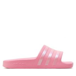 Klapki adidas. Czerwone klapki damskie Adidas, bez wzorów, sportowe, bez obcasa, bez zapięcia. Za 109.99 zł.