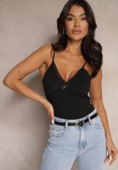 Czarny Top z Bawełny na Regulowanych Ramiączkach Larithra. Czarne topy damskie Renee, l, z aplikacjami, z bawełny, eleganckie, bez kołnierzyka, bez ramiączek. Za 14.99 zł.