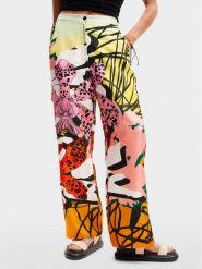 Desigual Spodnie materiałowe MONSIEUR CHRISTIAN LACROIX Ericeira 24SWPW27 Kolorowy Regular Fit. Spodnie materiałowe damskie Desigual, bez wzorów, z materiału. Za 459.99 zł.