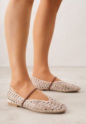 Jasnobeżowe Ażurowe Balerinki z Imitacji Plecionki z Paskiem Naeraea. Brązowe balerinki damskie Born2be, na lato, w ażurowe wzory, klasyczne, bez obcasa, bez zapięcia. Za 99.99 zł.