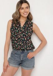 Granatowa Koszula Bez Rękawów w Kwiaty z Wiskozy Sarvina. Niebieskie koszule damskie Born2be, l, bez wzorów, z wiskozy, eleganckie, bez kołnierzyka, bez ramiączek. Za 39.99 zł.