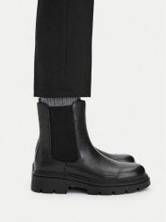 Badura Sztyblety C-WS0693-07 Czarny. Czarne botki damskie Badura, bez wzorów, ze skóry, bez obcasa, na słupku, bez zapięcia. Za 299.99 zł.
