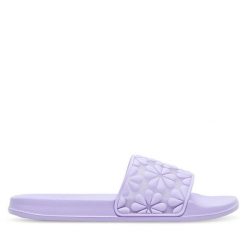 Klapki Bassano. Fioletowe klapki damskie Bassano, bez wzorów, bez obcasa, bez zapięcia. Za 49.99 zł.