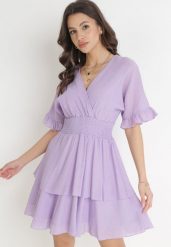 Fioletowa Sukienka Mini z Gumką w Pasie i Falbankami Edeane. Fioletowe sukienki damskie Born2be, l, bez wzorów, bez kołnierzyka, bez ramiączek, mini. Za 159.99 zł.