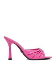 Juicy Couture Klapki EO-LS955554-9 Różowy. Czerwone klapki damskie Juicy Couture, bez wzorów, z syntetyku, bez obcasa, bez zapięcia. Za 249.99 zł.