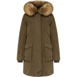 Parka WOOLRICH W'S MILITARY FR. Zielone parki damskie Woolrich, s, bez wzorów, z bawełny, z kapturem. Za 5,500.00 zł.