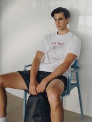 4F T-shirt regular z nadrukiem męski - biały S. Białe koszulki sportowe męskie 4F, m, bez wzorów, z materiału, bez kołnierzyka, bez ramiączek. Za 69.99 zł.