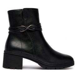 Botki Tamaris. Czarne botki damskie Tamaris, bez wzorów, bez obcasa, na słupku, bez zapięcia. Za 499.99 zł.