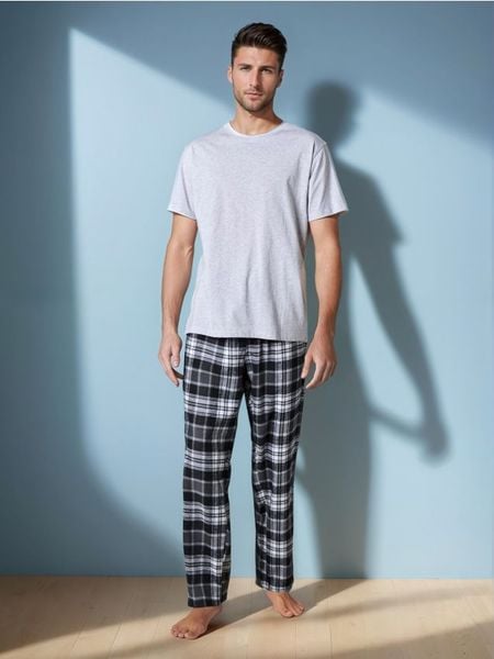 Piżama dwuczęściowa - szary. Szare piżamy męskie Sinsay, l, bez wzorów, bez kołnierzyka, bez ramiączek, długie. Za 69.99 zł.