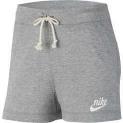Damskie spodenki Nike Gym Vintage, szaro-zielone, L. Zielone szorty damskie Nike, bez wzorów, z bawełny, sportowe. Za 217.99 zł.