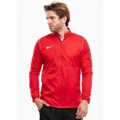 Kurtka treningowa męska Nike Park 20 Repel. Czerwone kurtki męskie Nike, l, bez wzorów, z materiału, klasyczne, bez kaptura. Za 271.00 zł.