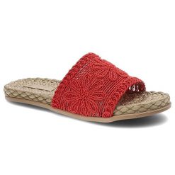 Czerwone Klapki Artiker Materiałowe Buty Na Lato. Czerwone klapki damskie Artiker, na lato, bez wzorów, z materiału, wakacyjne, bez obcasa, bez zapięcia. Za 79.00 zł.