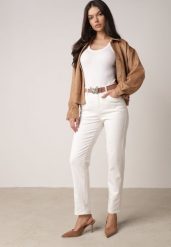 Białe Jeansy Mom Fit z Wiskozą Bawełną i Wysokim Stanem z Paskiem z Motylem Nevilias. Białe jeansy damskie Born2be, bez wzorów, z bawełny, biznesowe, z podwyższonym stanem. Za 119.99 zł.