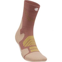 Skarpetki uciskowe do połowy łydki dla kobiet Bauerfeind Sports. Brązowe skarpetki damskie BAUERFEIND, bez wzorów. Za 168.00 zł.